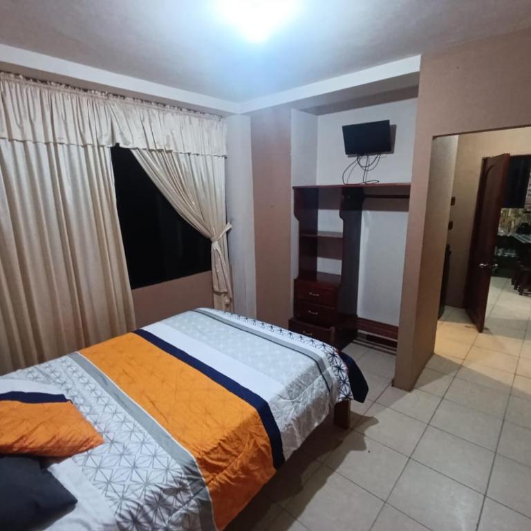 Centro Macas - Habitación Doble con baño privado - 2 camas - 1