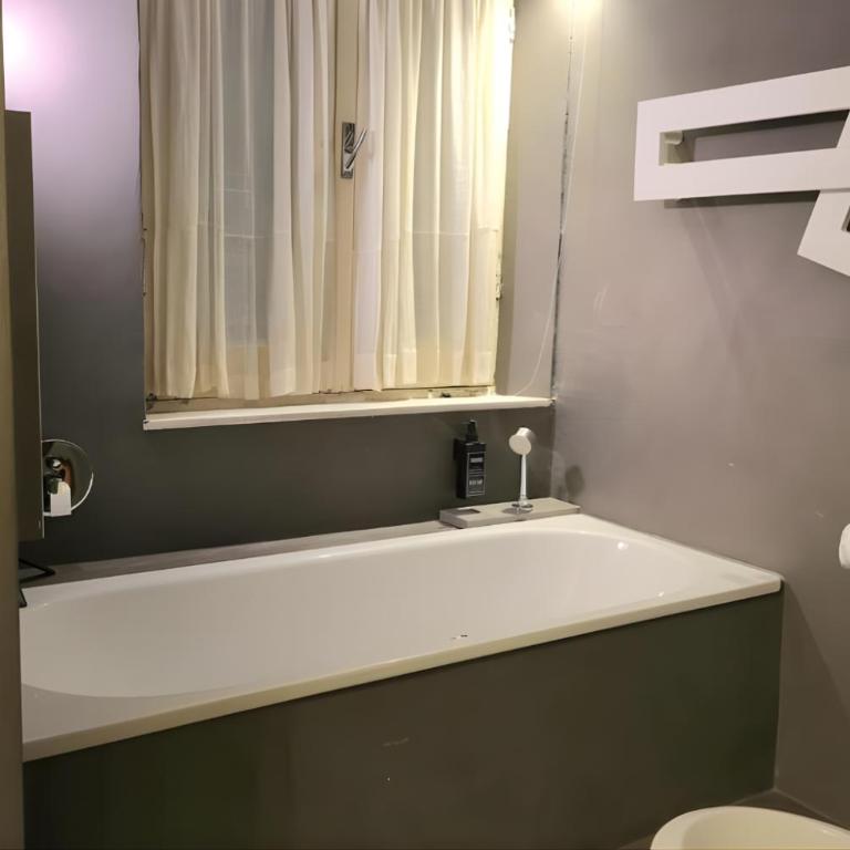 Maison XXV Aprile by M3trocubo - Appartamento con 2 Camere da Letto - 19
