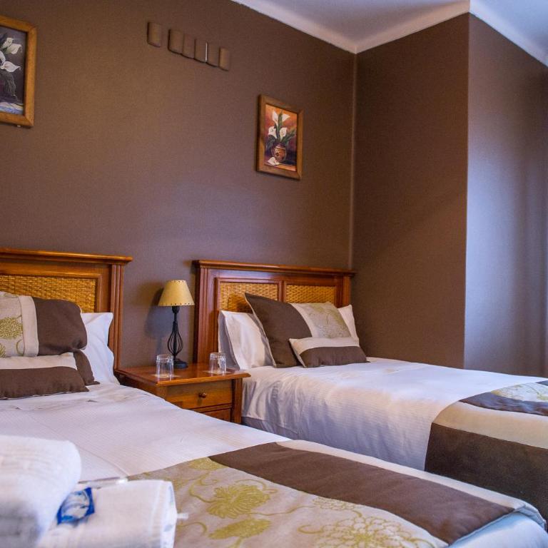 Hotel Dikran - Habitación Doble con baño privado - 2 camas - 3