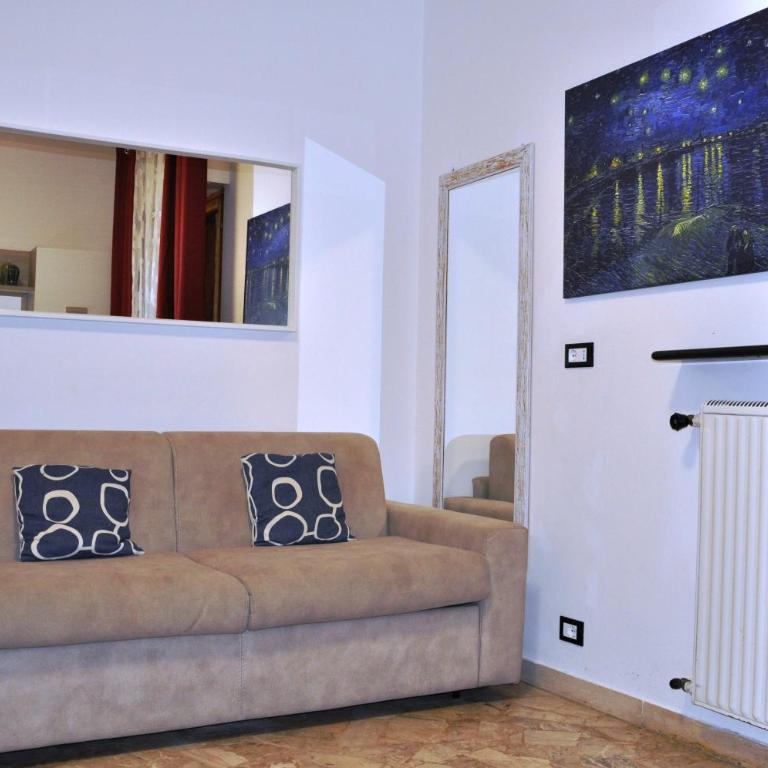 VIALE REPUBBLICA 307 2 - Appartamento con Balcone - 13