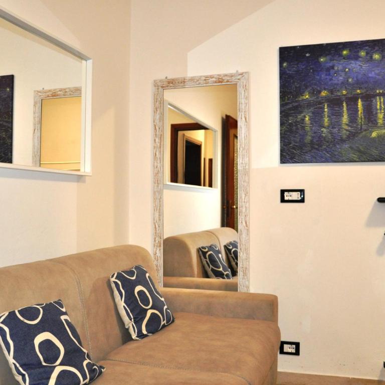 VIALE REPUBBLICA 307 2 - Appartamento con Balcone - 14
