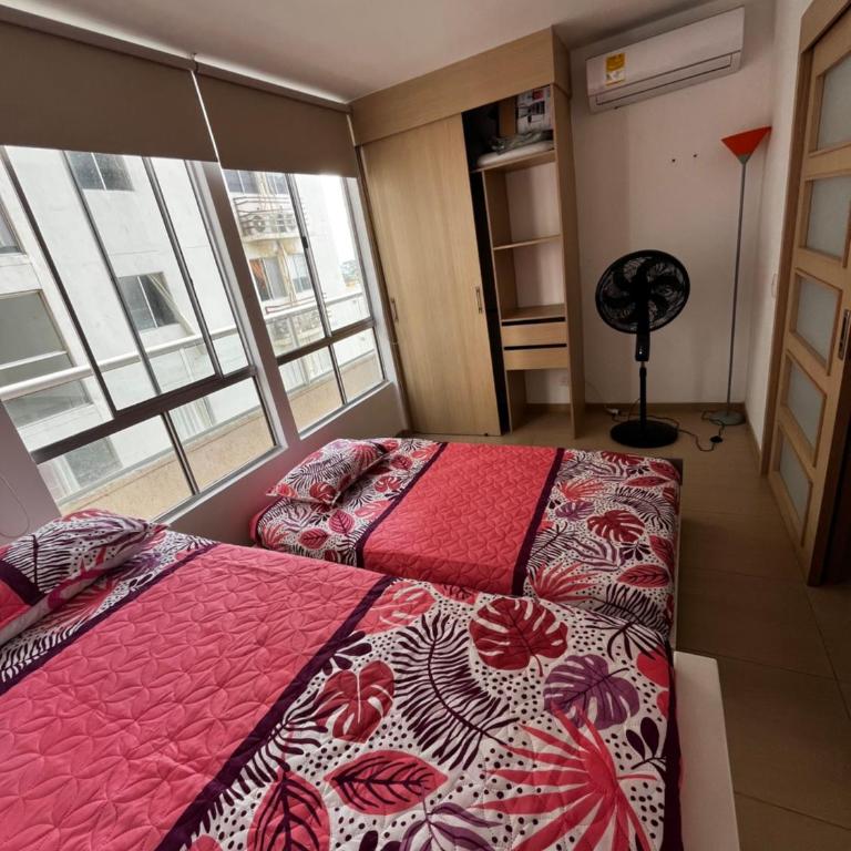 Alessandro estilo italiano - Two-Bedroom Apartment with Balcony - 6