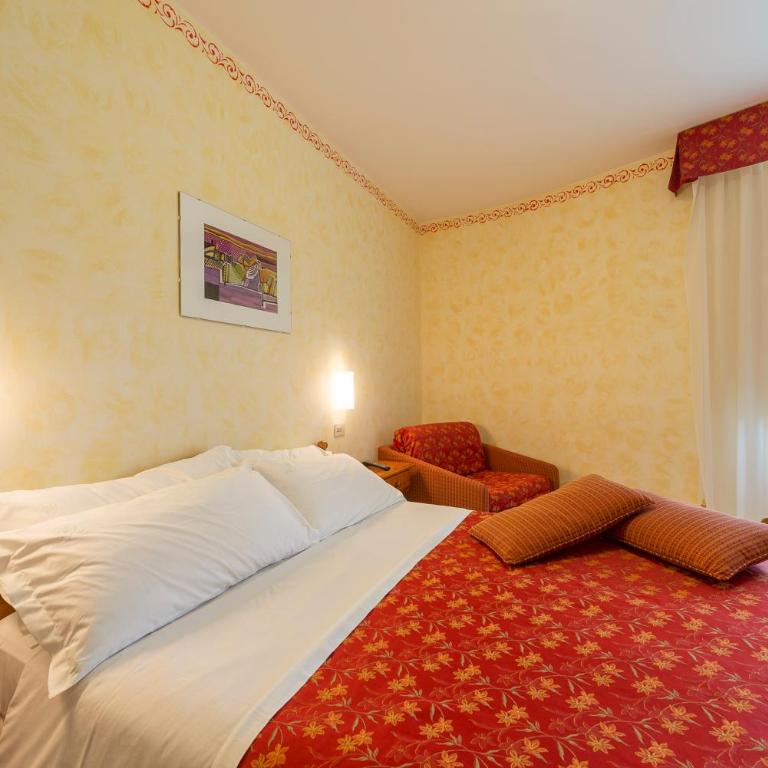 Hotel Iris - Habitación Triple - 1
