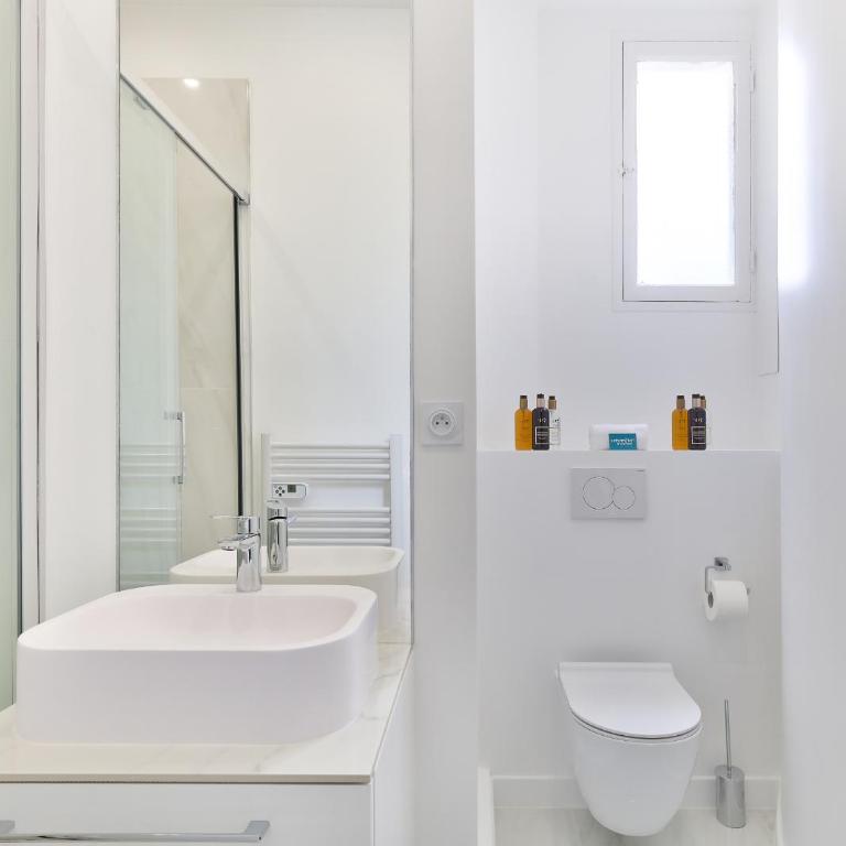 UrbanFlat 126 - Grand Appartement Parisien dans le centre - Apartamento - 5