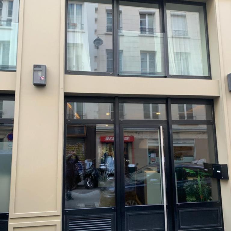 UrbanFlat 132 - Superbe appartement de 4 chambres dans le centre - Apartment - 17