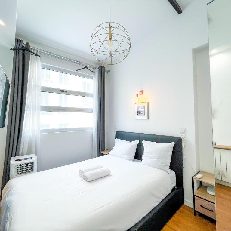 UrbanFlat 115 - Grand Duplex dans le centre de Paris - Apartment - 23