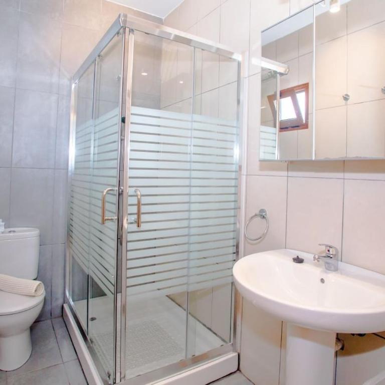 3 bedroom villa with pool and jacuzzi - Casa - 5