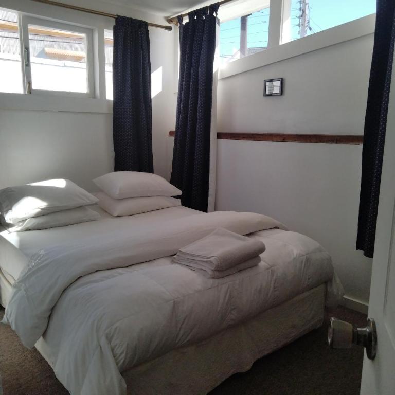 De Gino Hostal - Double Room with Private Bathroom - 8