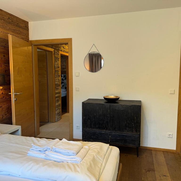 Mountain Lodge Leogang- Luxus Apartement, Terrasse, Garten, Kamin - Apartment mit 3 Schlafzimmern - 7