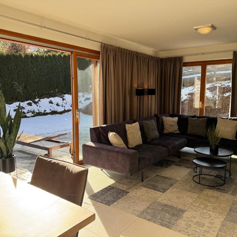 Mountain Lodge Leogang- Luxus Apartement, Terrasse, Garten, Kamin - Apartment mit 3 Schlafzimmern - 2