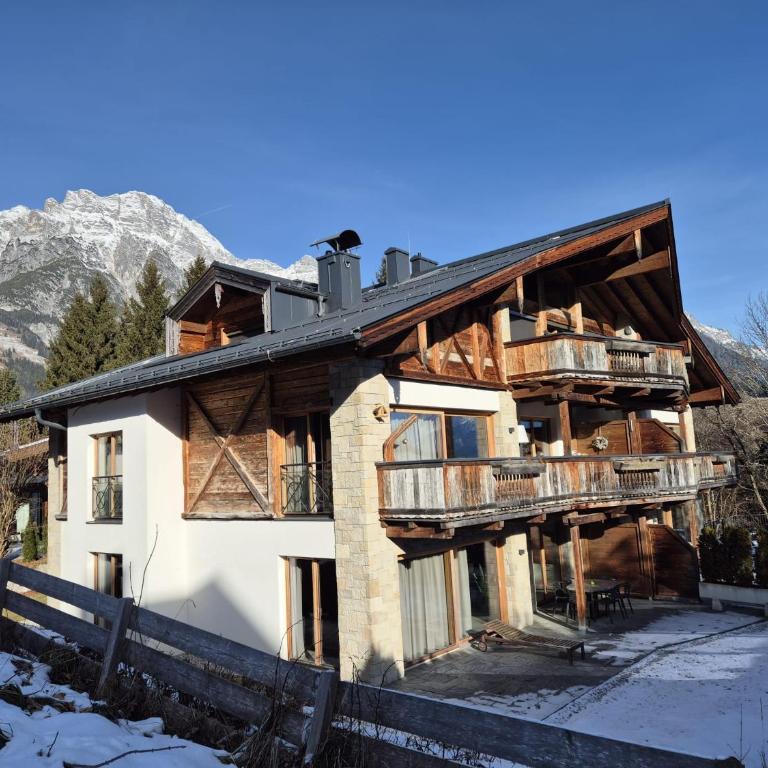 Mountain Lodge Leogang- Luxus Apartement, Terrasse, Garten, Kamin - Apartment mit 3 Schlafzimmern - 28