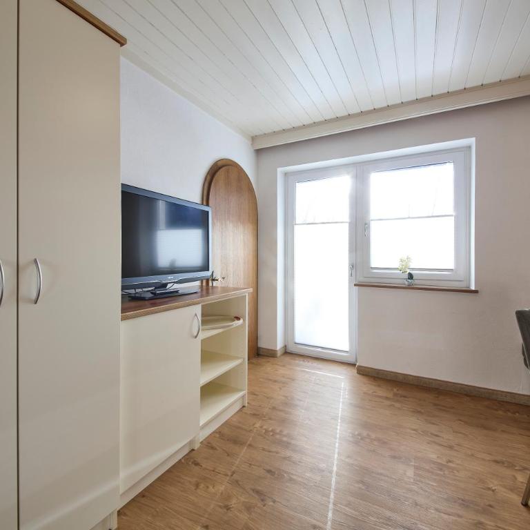 Landhaus Kendler - Apartment with Terrace - 6