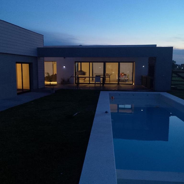 Casa de campo minimalista en la Victoria Polo club - One-Bedroom House - 1
