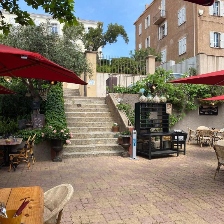 Calvi apartment 75 m2 city center - Appartement - 24