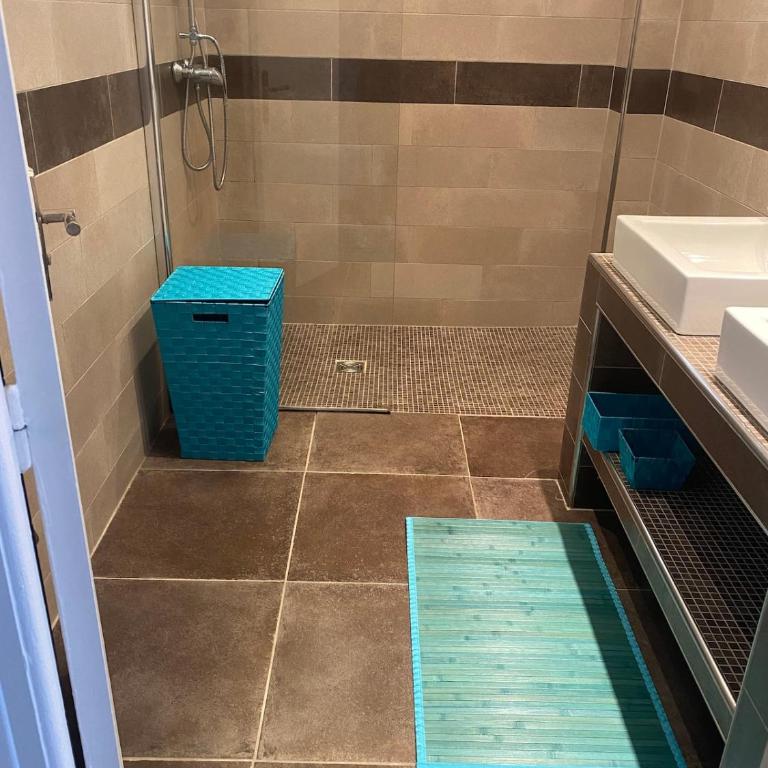 Calvi apartment 75 m2 city center - Appartement - 33