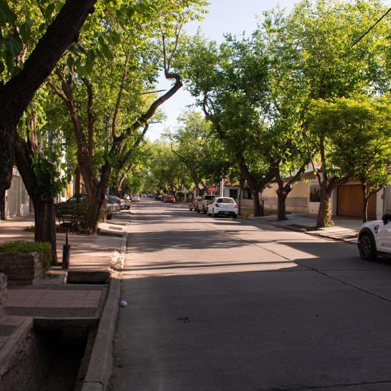 Depto p 6 Personas Agradable y Vistoso con Cochera - Apartamento de 2 dormitorios - 2