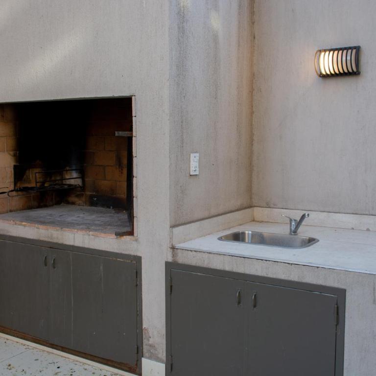 Depto p 6 Personas Agradable y Vistoso con Cochera - Apartamento de 2 dormitorios - 30