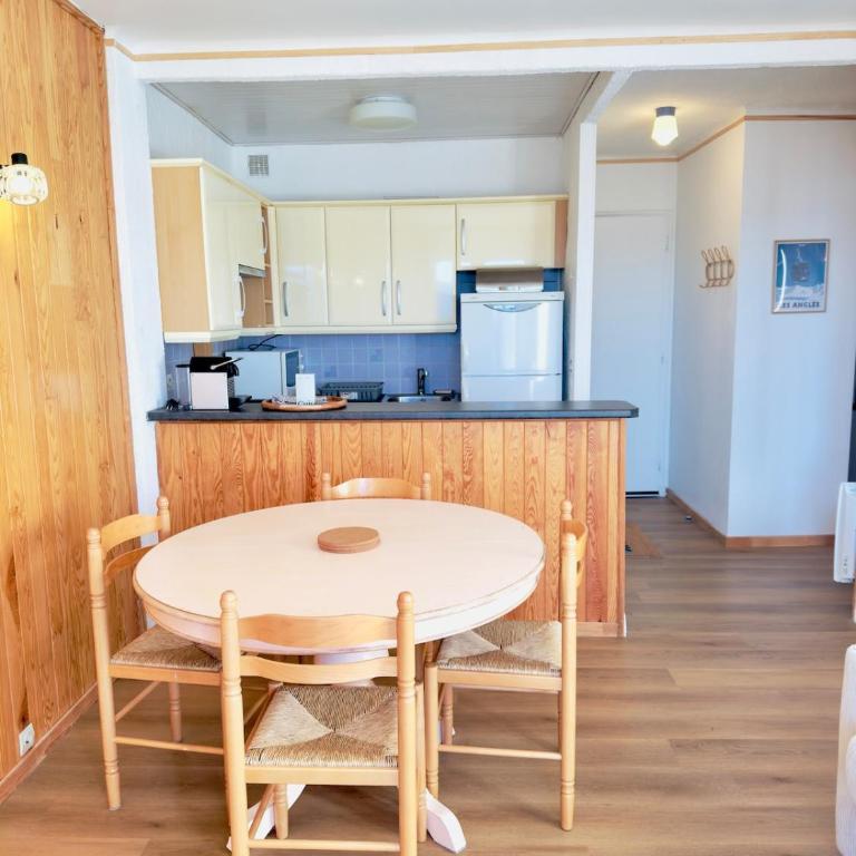 Altitude 1690 - Spacieux T2 avec balcon et la plus belle vue de Font-Romeu - Appartement - 25