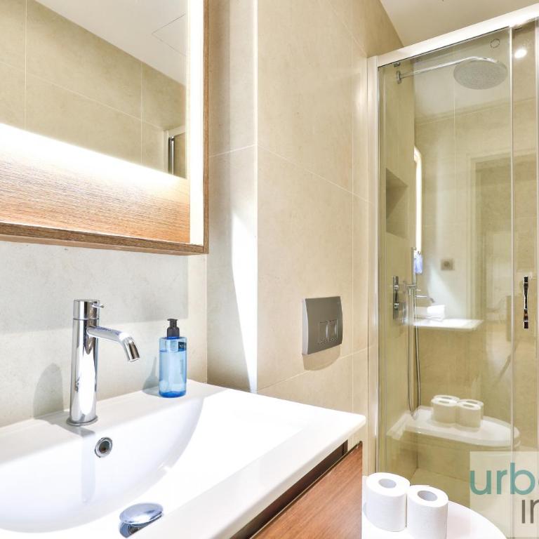 UrbanFlat 140 - Beautiful Duplex apartment in Saint-Germain des Pres - Appartamento - 10