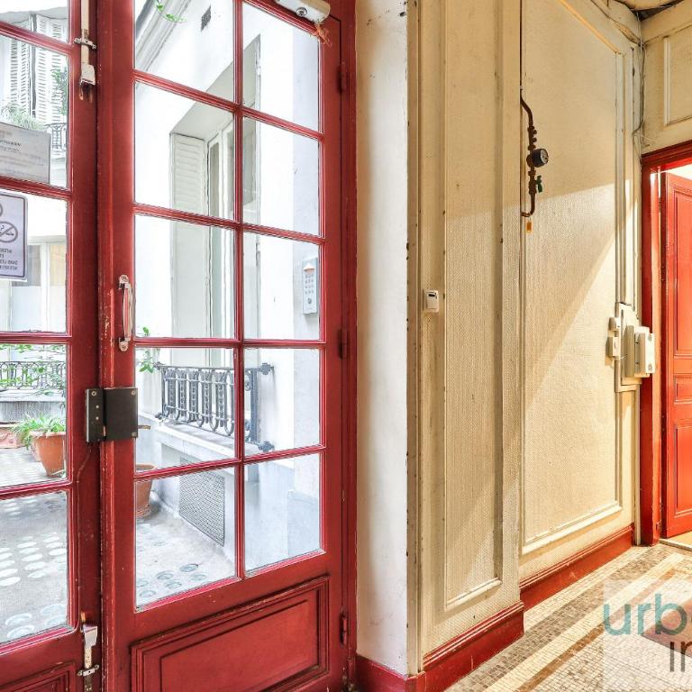 UrbanFlat 140 - Beautiful Duplex apartment in Saint-Germain des Pres - Appartamento - 14