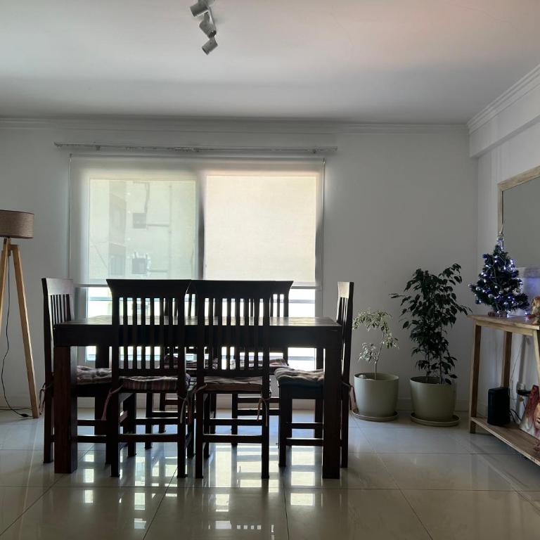 Departamento 3 amb zona Güemes con cochera cubierta - Apartamento de 2 dormitorios - 4