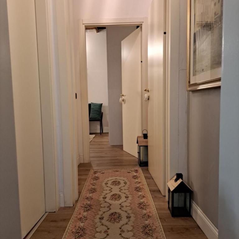 Centro storico, Centralissimo LUXURY SMERALDO SUITE Doccia Idromassaggio , cesto con piccola colazione - Appartamento con 1 Camera da Letto - 4