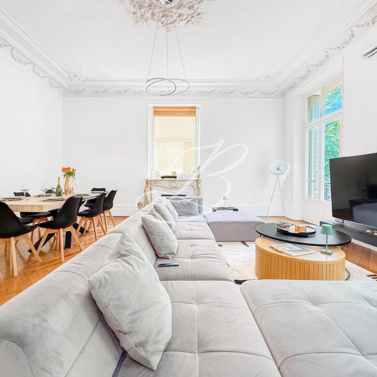 Le Bourgeois Spacious 3 Bedroom Apartment - Appartement 3 Chambres Deluxe - 12