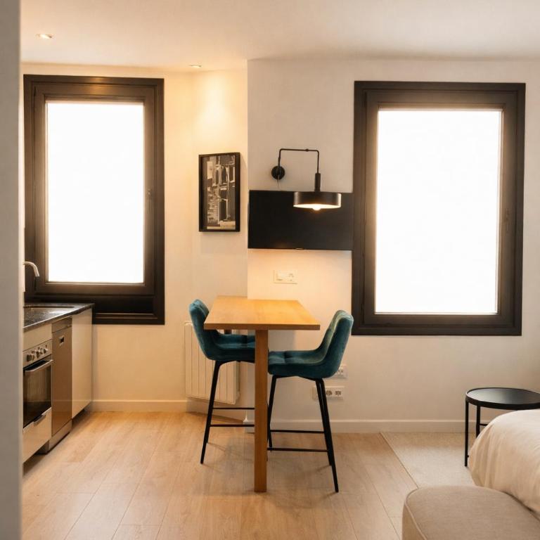 Beachside Coruña Apartments - Apartamento Estudio con cama grande - 2