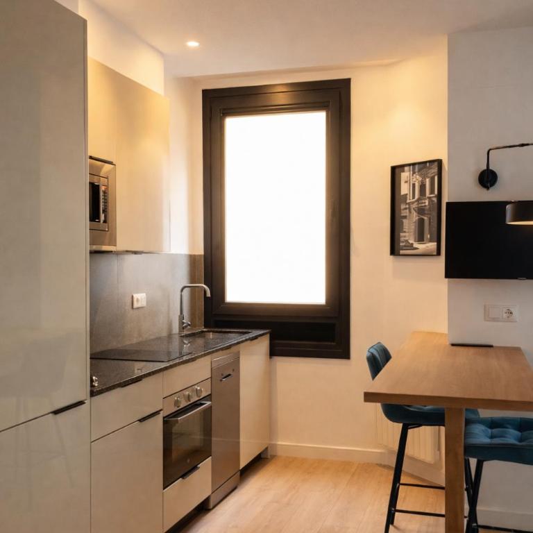 Beachside Coruña Apartments - Apartamento Estudio con cama grande - 1