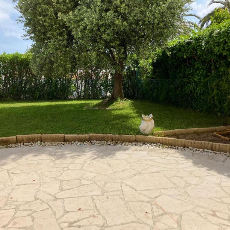 Beautiful 3 bedroom apartment with nice garden - Appartement 2 Chambres - 9