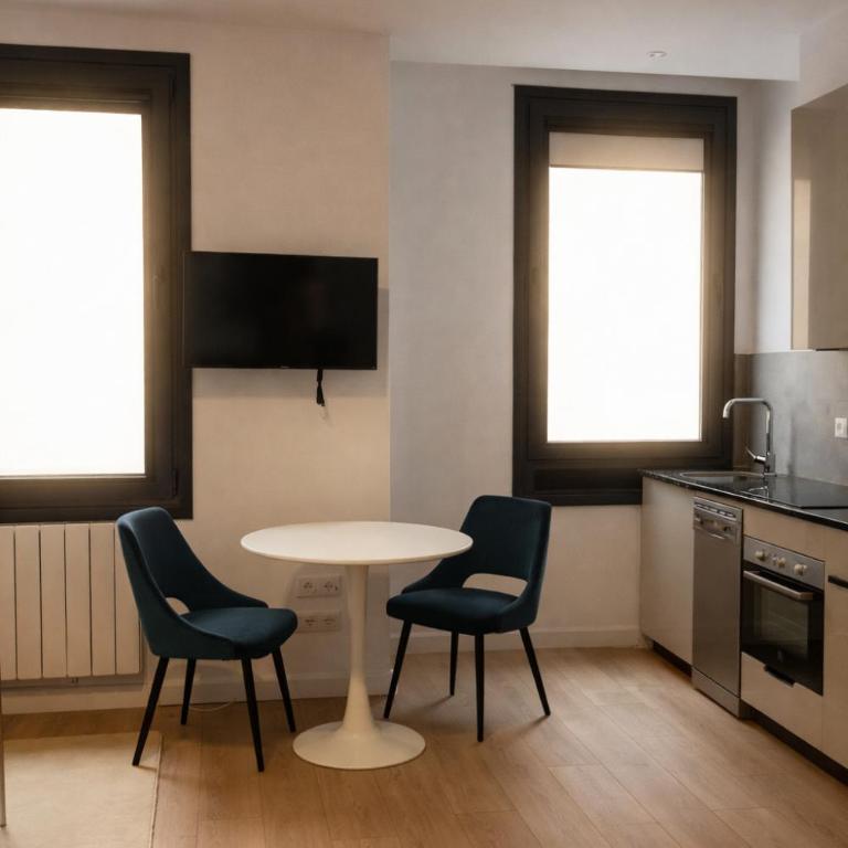 Beachside Coruña Apartments - Apartamento Estudio con cama grande - 12