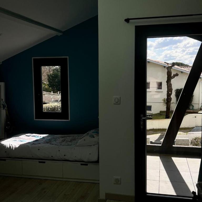 Villa sur Lege Bourg avec piscine chauffée l'été - Villa - 32