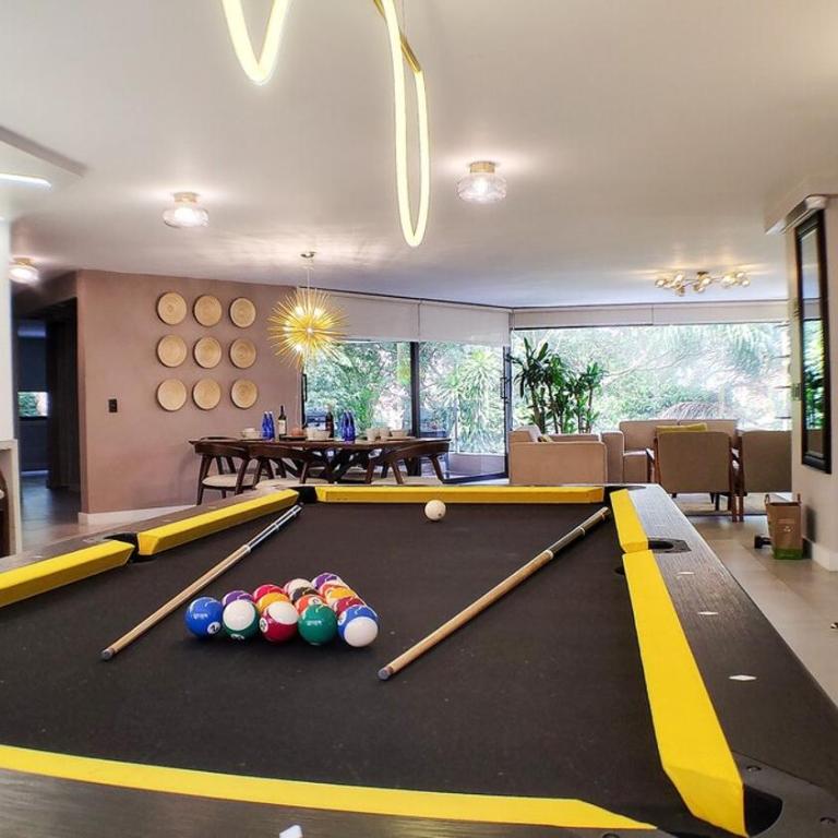 Amazing apartment with Private Luxury Sauna Jacuzzi Steam Room Pool Table - Apartment with Garden View - 12