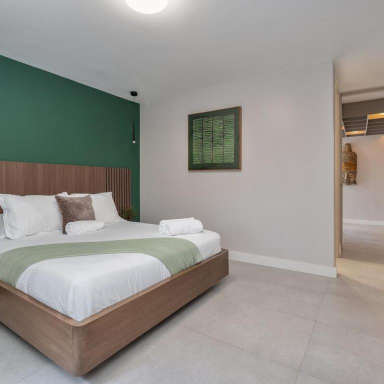 Amazing apartment with Private Luxury Sauna Jacuzzi Steam Room Pool Table - Apartment with Garden View - 26