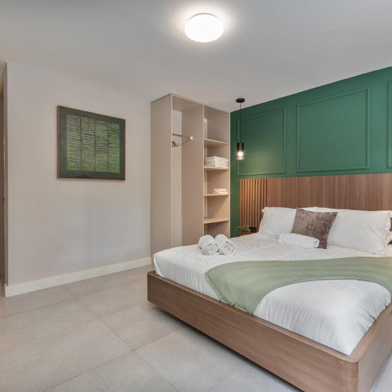 Amazing apartment with Private Luxury Sauna Jacuzzi Steam Room Pool Table - Apartment with Garden View - 37