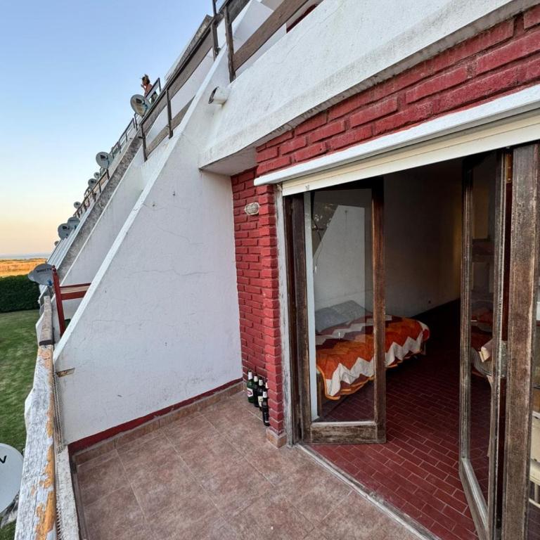 Monoambiente una cuadra del mar Villa Golf Miramar - Apartamento de 1 dormitorio - 4