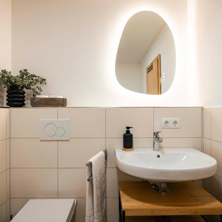 Boutique-Studio I Zentral I Parkplatz I Waschtrockner I inkl aktivCARD - 130 Gratis-Erlebnisse - Apartment mit 1 Schlafzimmer - 11