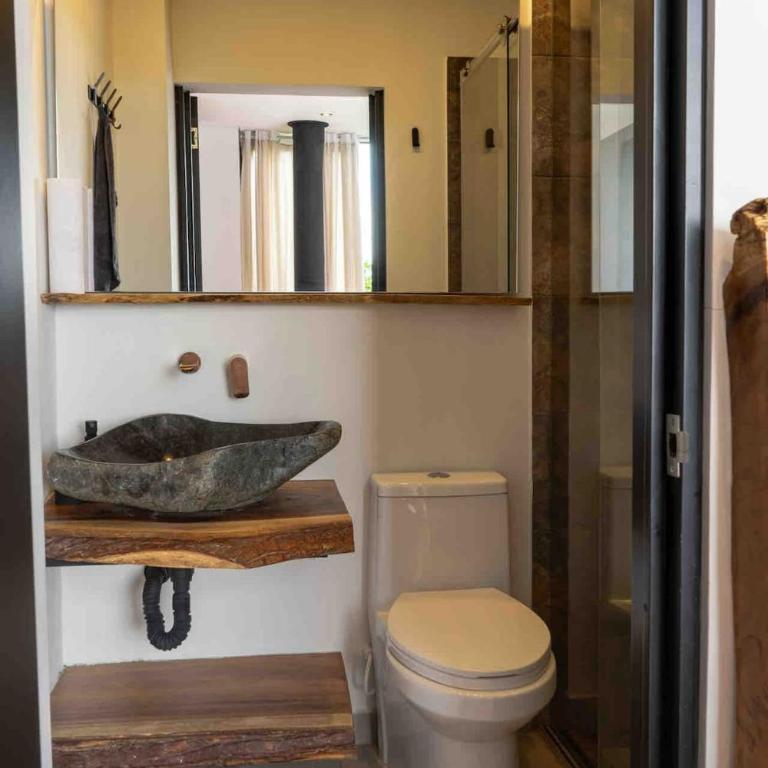 Casa Margarita Loft - Three-Bedroom Villa - 32