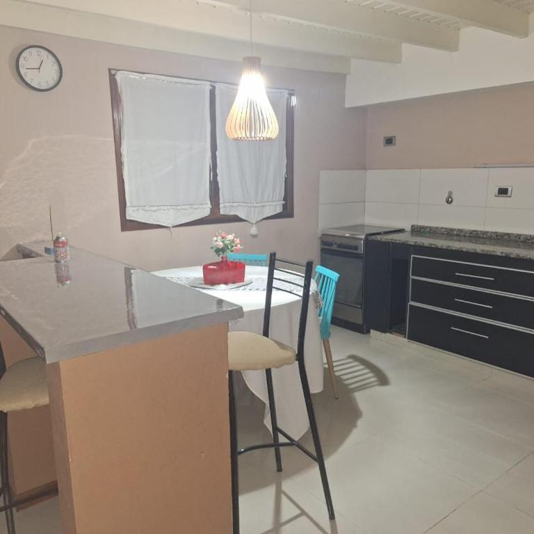 Depto con pileta zona Golf - Two-Bedroom Apartment - 11