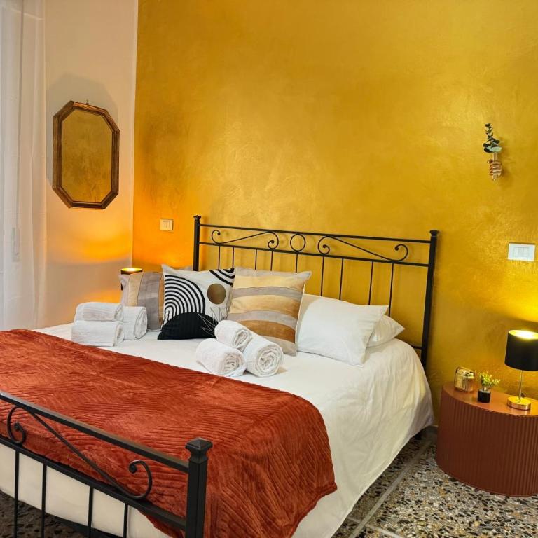 Golden Home - Appartamento con 1 Camera da Letto - 1