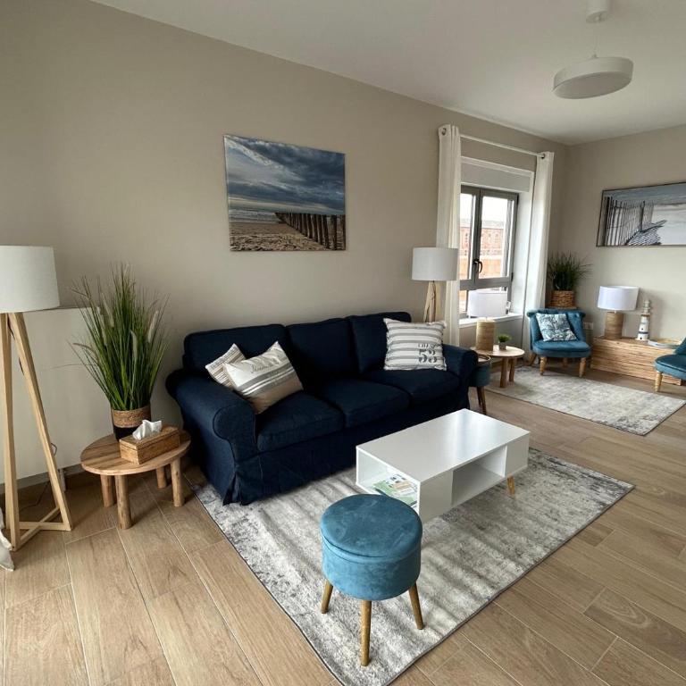 Les Terrasses du Phare, vue mer et accès direct plage, garage, accès PMR - Apartment mit Meerblick - 2