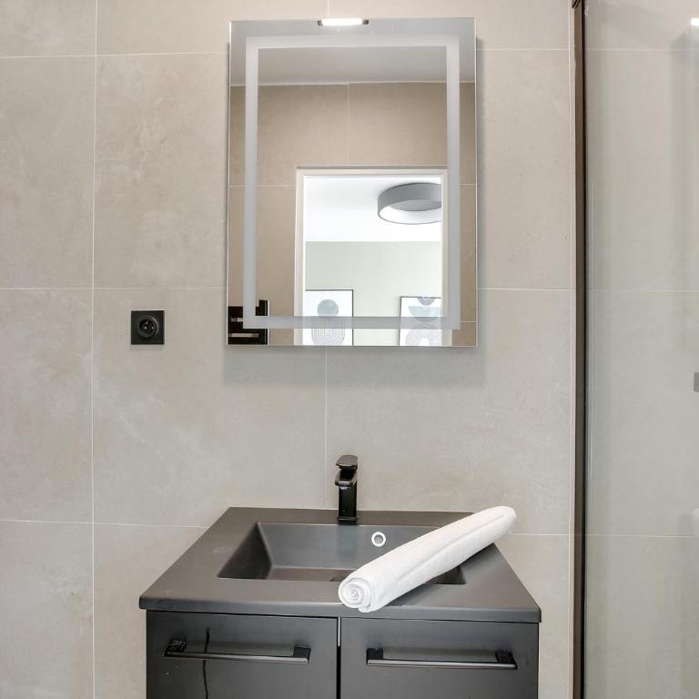 Modern and air-conditioned apartment in the heart of Le Marais - Apartment mit 2 Schlafzimmern - 2