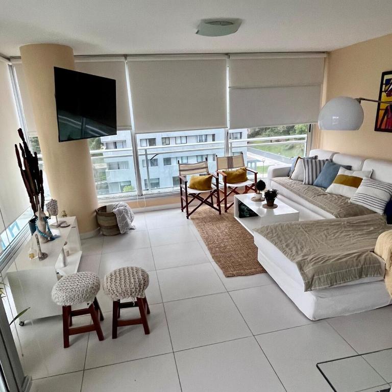 Luxury apartment for 4 people in Playa Mansa - Apartamento de 2 dormitorios - 4