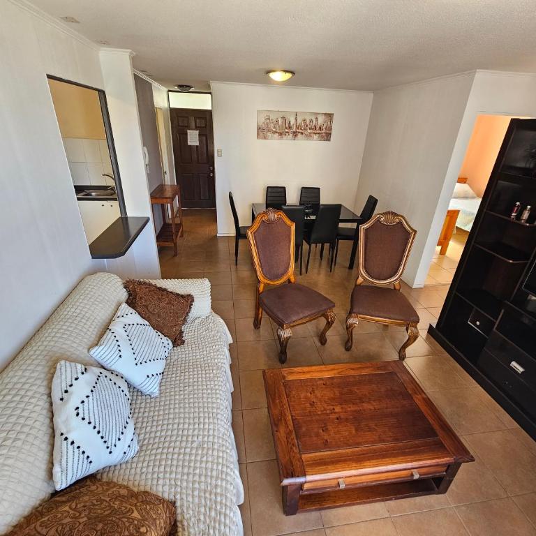 Arriendo Departamento Diario en Copiapo - Three-Bedroom Apartment - 2