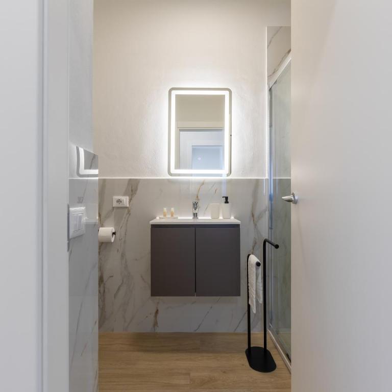 Viareggio-Elegant Flat Free-Parking Sea 900 mt - Appartamento con 3 Camere da Letto - 8