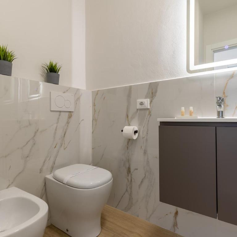 Viareggio-Elegant Flat Free-Parking Sea 900 mt - Appartamento con 3 Camere da Letto - 12