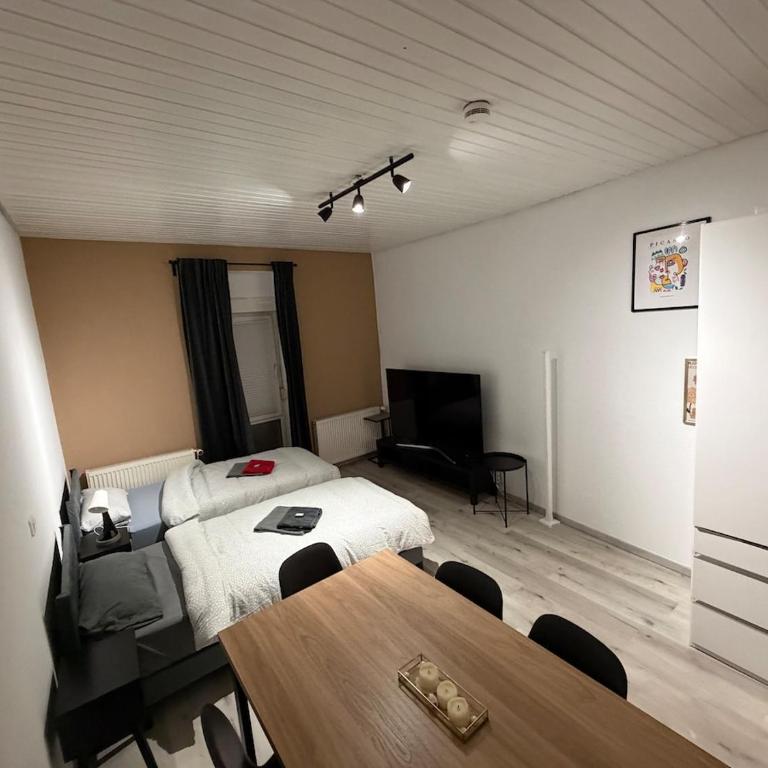 Zentrales 3-Schlafzimmer-Apartment in Würzburg-Hdf - Apartment mit 3 Schlafzimmern - 1