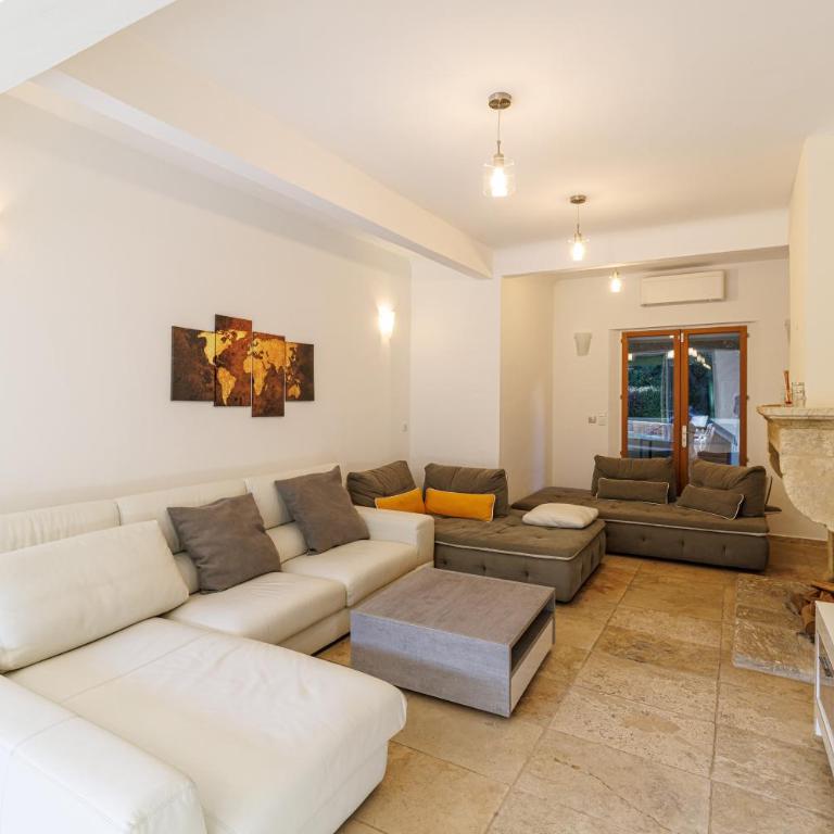 VILLA MARIE -Pool - Garden-Close To Beach -Parking - Villa avec Piscine Privée - 15