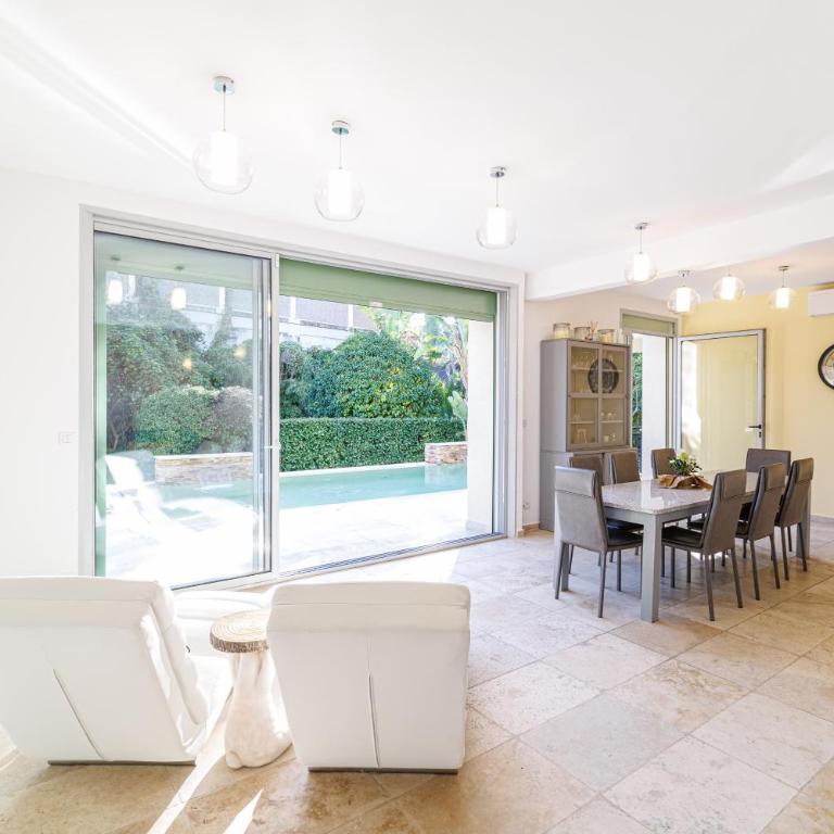 VILLA MARIE -Pool - Garden-Close To Beach -Parking - Villa avec Piscine Privée - 18