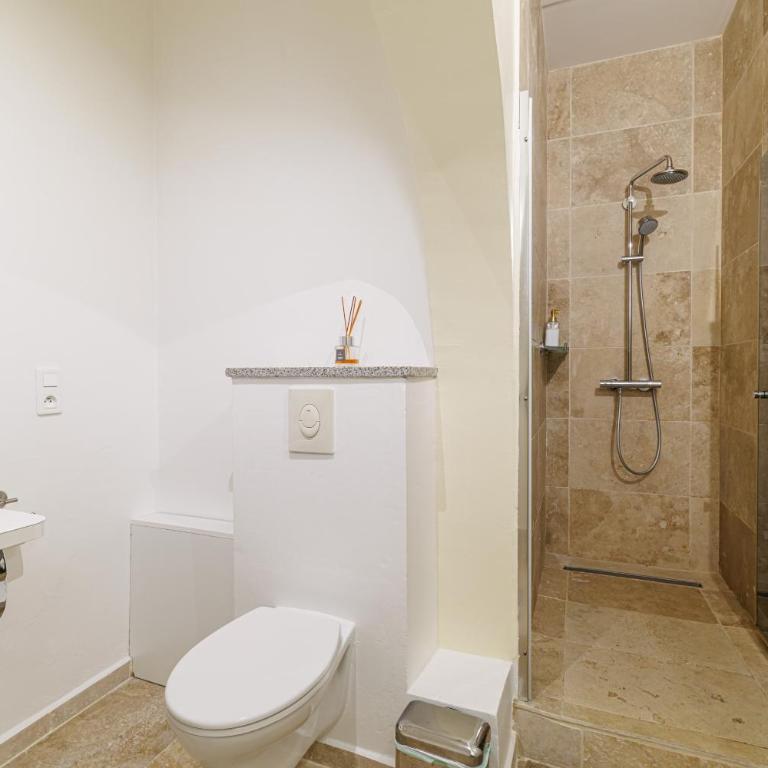 VILLA MARIE -Pool - Garden-Close To Beach -Parking - Villa avec Piscine Privée - 48